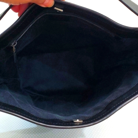 ๐ฎ๐น Gucci Black GG Canvas Monogram Leather Trim Bucket Shoulder Bag ๐ฎ๐น ๐ค๐ค - Picture 12 of 17